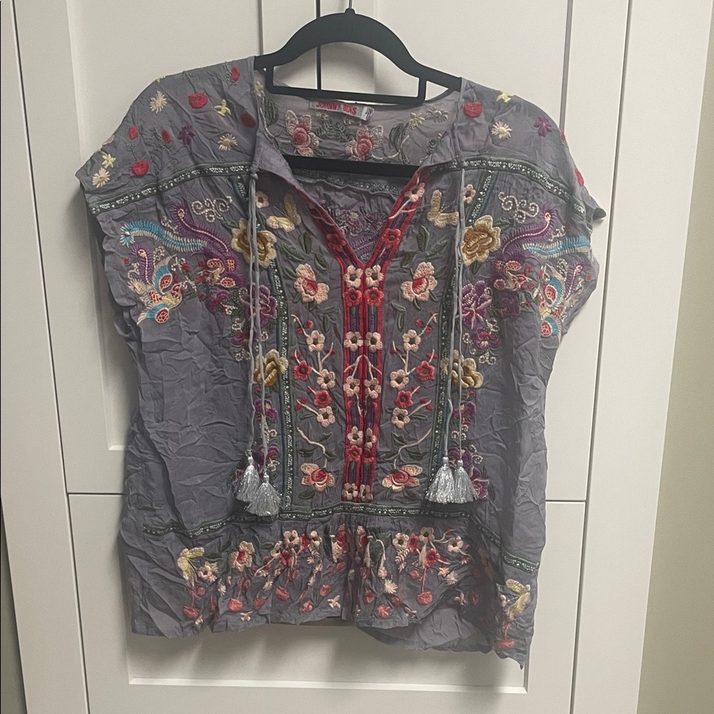 Johnny Was Gray Embroidered Floral Tunic with Tassels